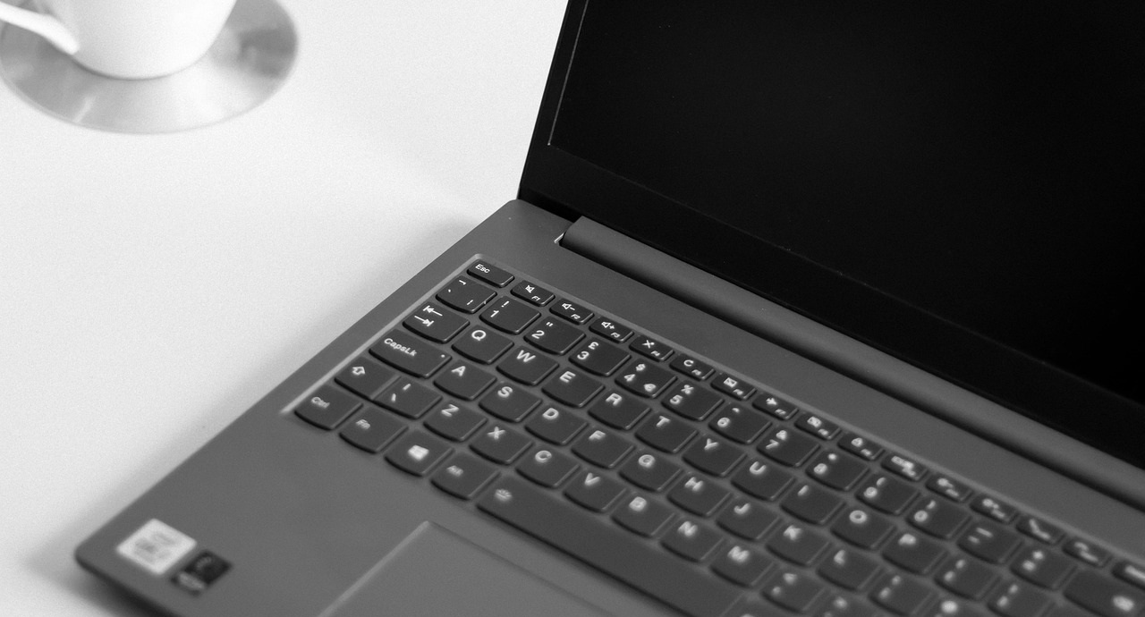 【7万円以下】ブログ用のおすすめノートパソコン