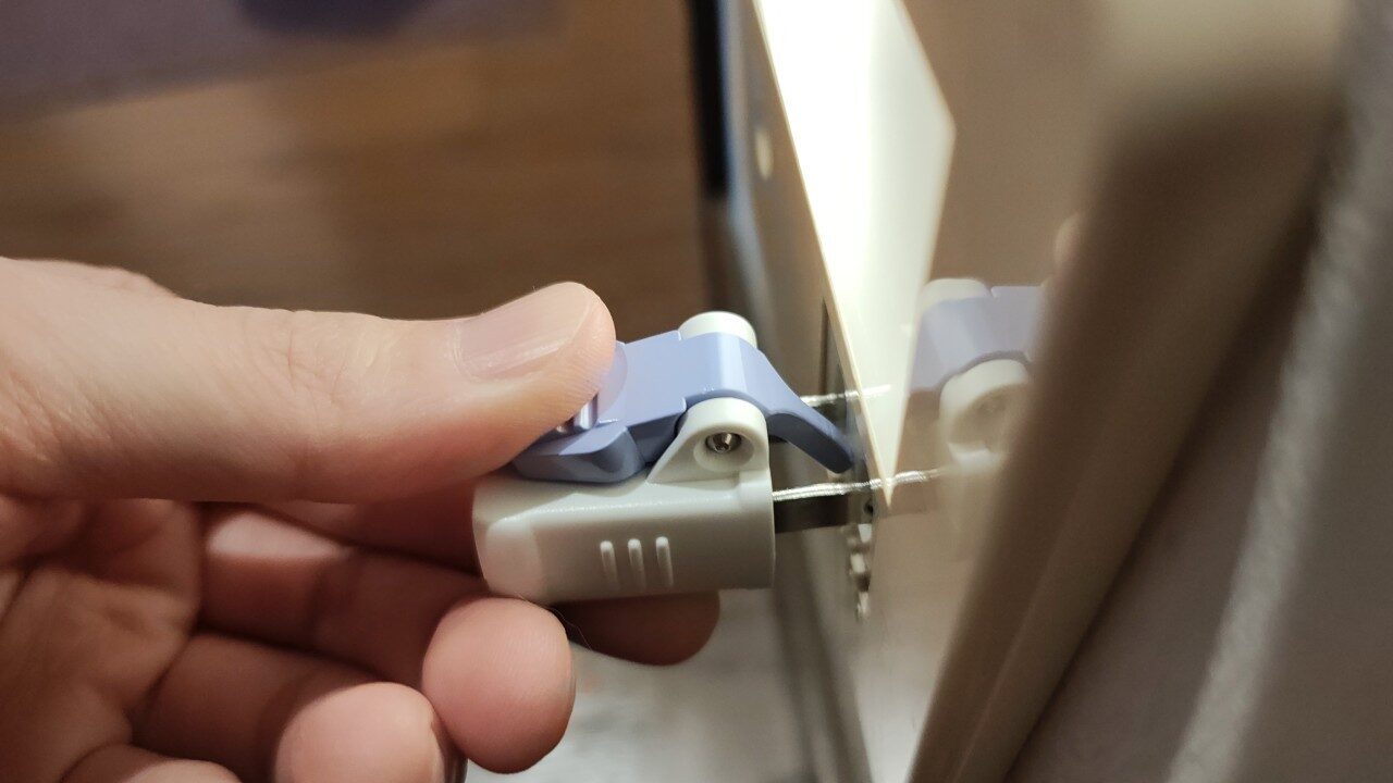 エルパの『楽に抜けるアダプター』の爪の様子