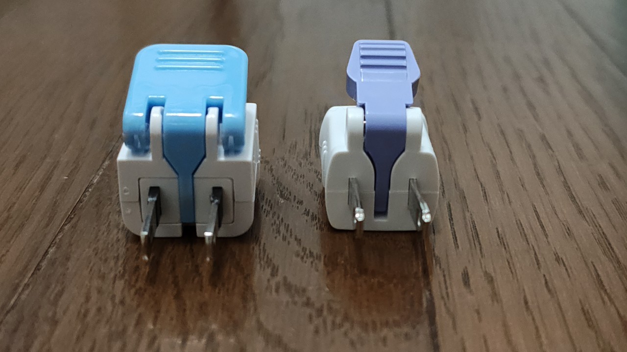 エルパの『楽に抜けるアダプター』とダイソーの『ラクラク抜ける！電源アダプター』を比較②